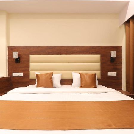 Hotel Blueark Lucknow Exterior foto