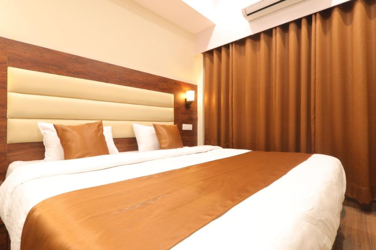 Hotel Blueark Lucknow Exterior foto