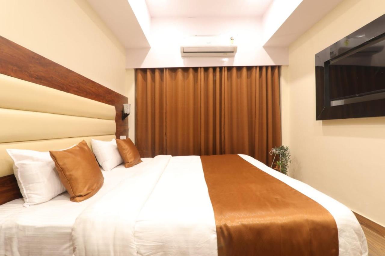 Hotel Blueark Lucknow Exterior foto